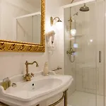 Square Heritage 4*