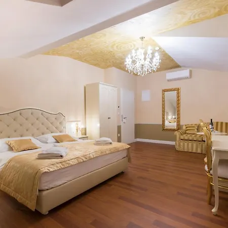 Square Heritage Hotell