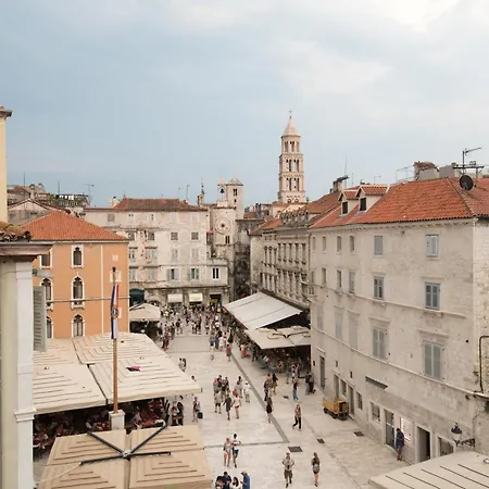 Square Heritage Hotel