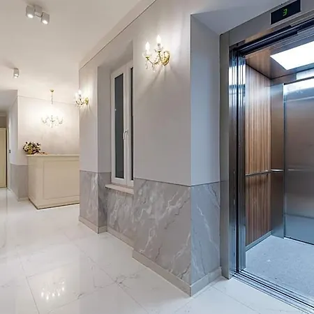 Square Heritage 4*