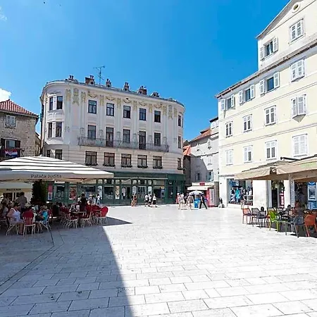 Отель Square Heritage