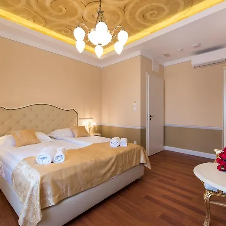 Square Heritage Hotell Split