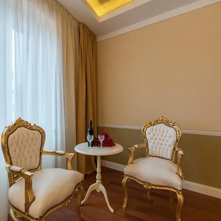 Square Heritage 4* Split