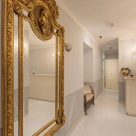 Square Heritage Hotell