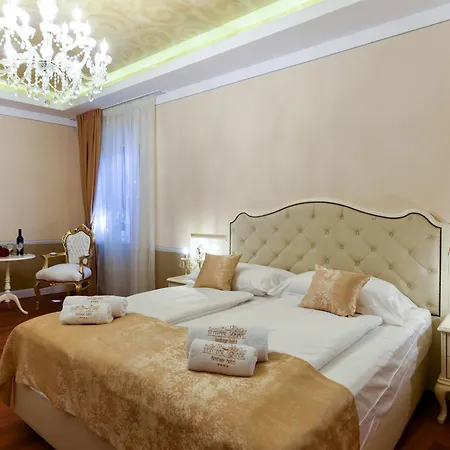 Hotel Square Heritage