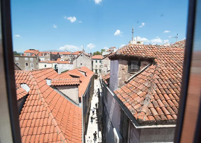 Ξενοδοχείο Square Heritage 4*