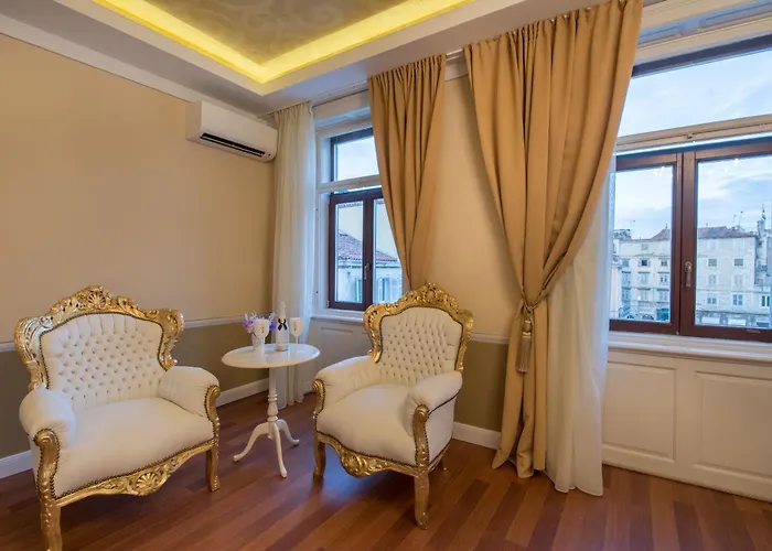 Square Heritage Ξενοδοχείο